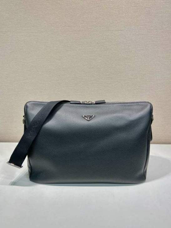 Picture of Prada Mens Bags _SKUfw223583863fw